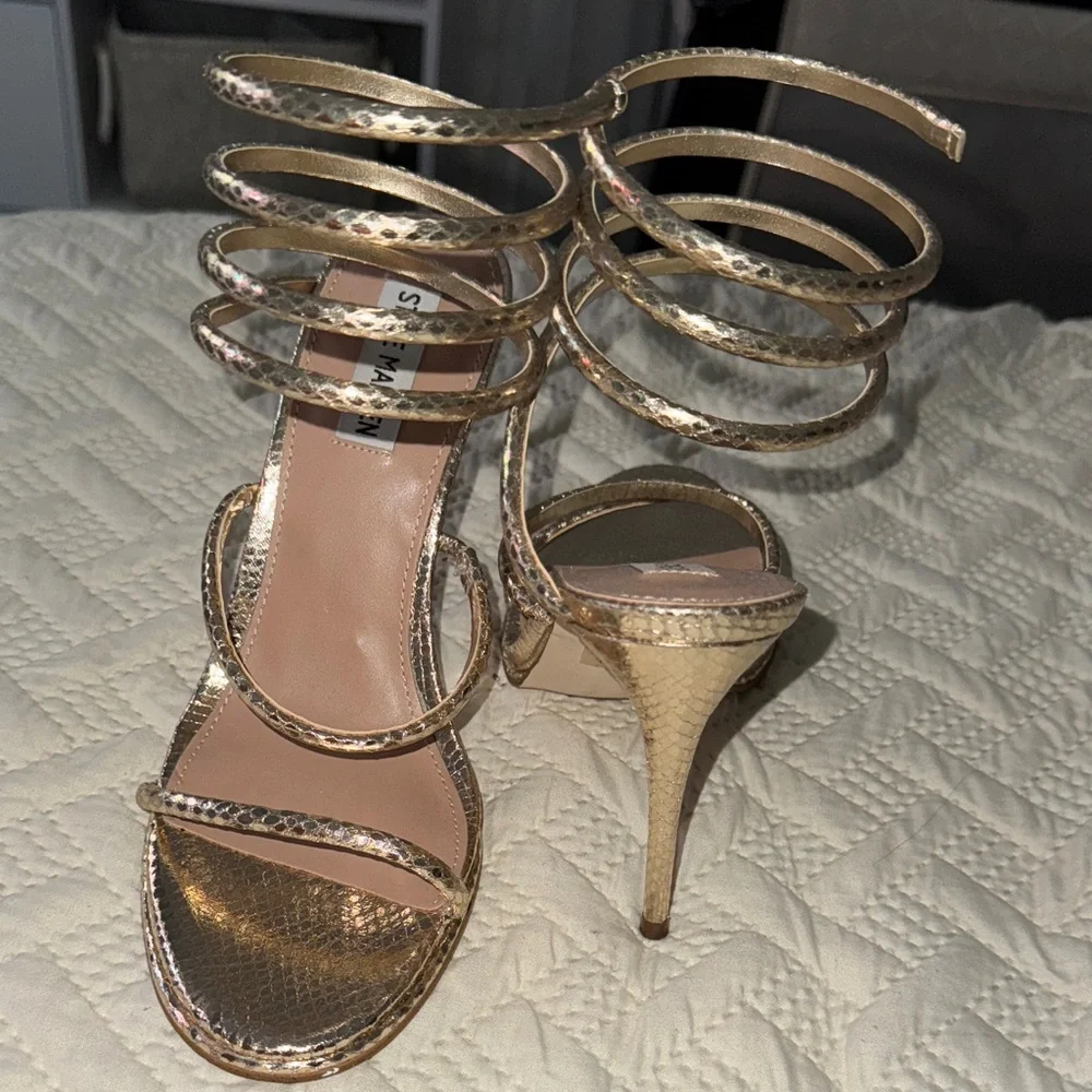 Steve Madden Metallic Gold Strappy Heels - Picture 4 of 4
